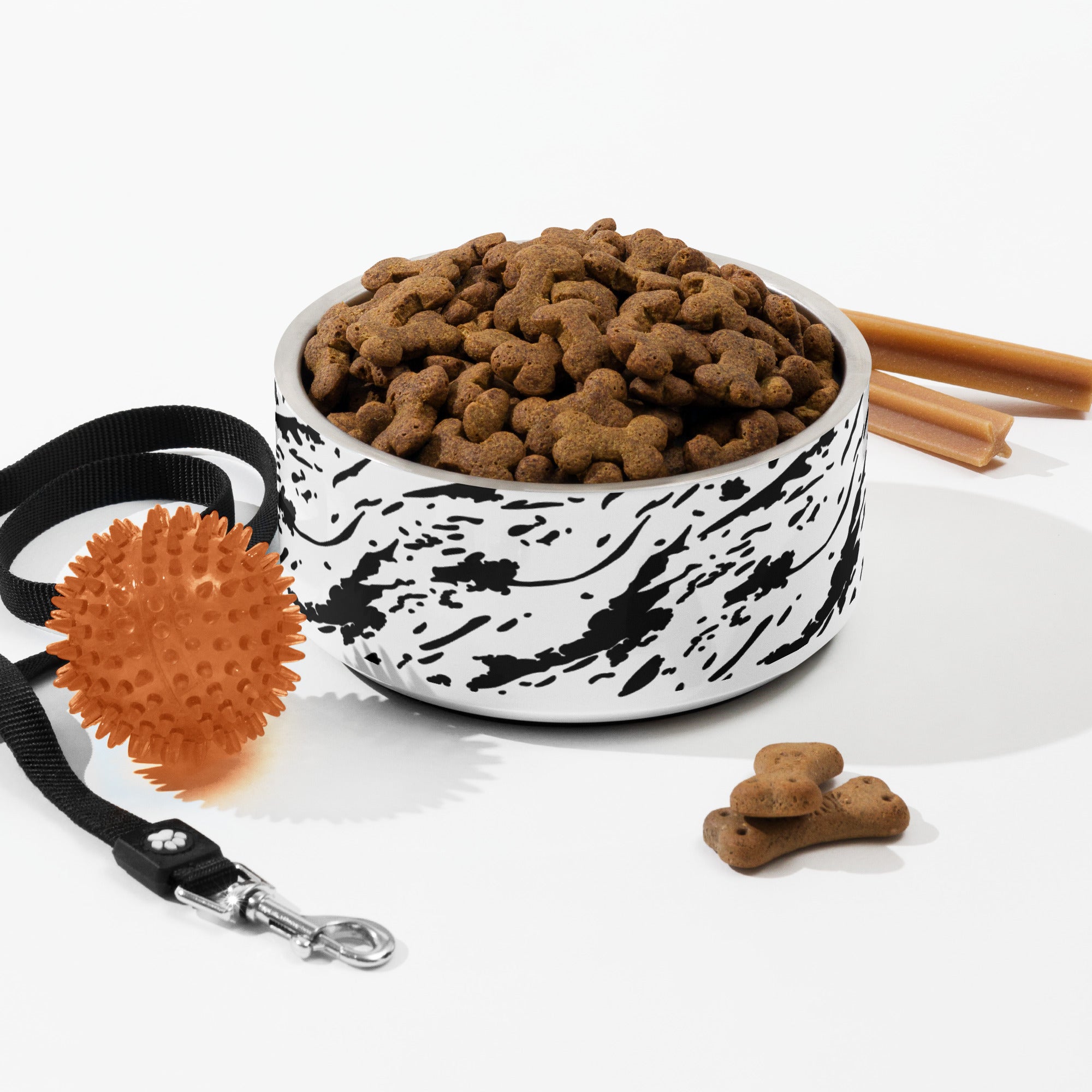 Windswept Black and White Pet Bowl